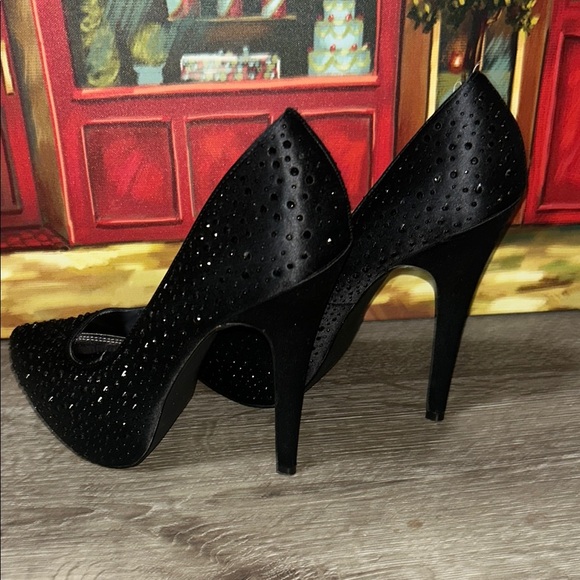 Bakers Black Glitter Platform Heels - Picture 8 of 12